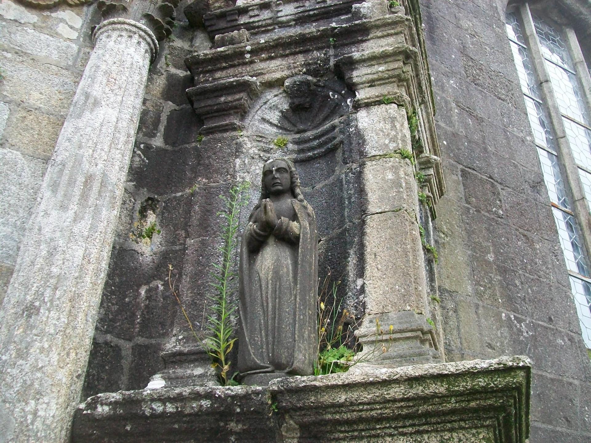 Statue (porche Sud)